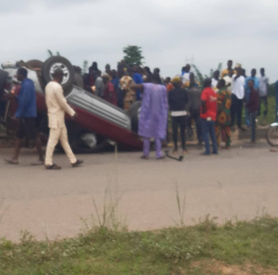 MOB PANIC CAUSES LONE ROAD ACCIDENT IN OSOGBO