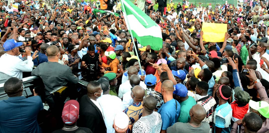 Busted: Osun #EndSARS protesters disown Bakare, Sowore’s associate