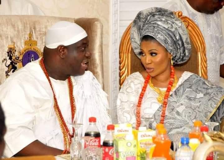 Ooni Formally Receives Queen Opeoluwa Elizabeth