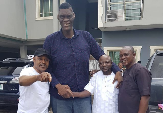 Nigeria’s Tallest Man, Agoro Dies After Hip Operation